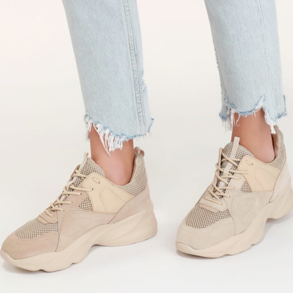 STEVE MADDEN NUDE CHUNKY LEATHER SNEAKERS SIZE 7.5